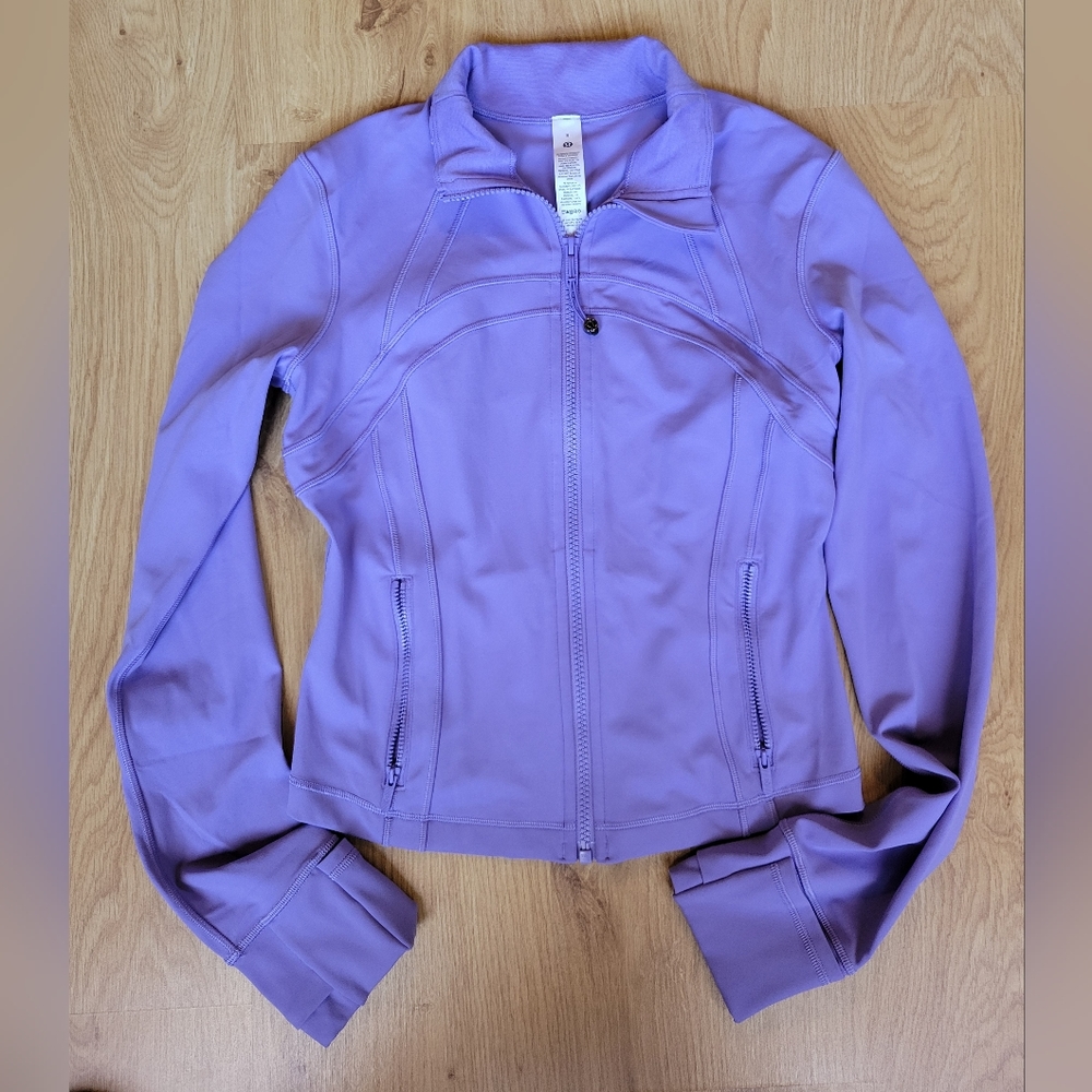New without tags Lululemon Define Cropped Jacket in  Dark Lavender size 8